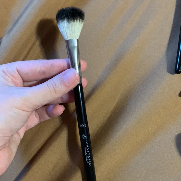 💞misc makeup face brushes💕 - Picture 3 of 9